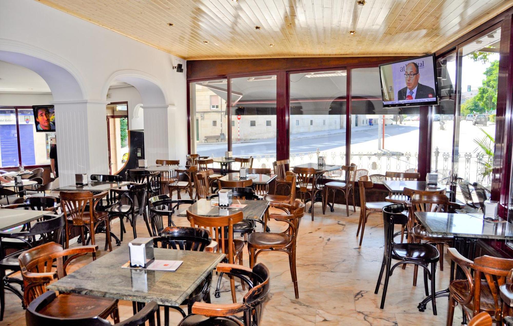 Hostal La Rotonda Ourense Extérieur photo