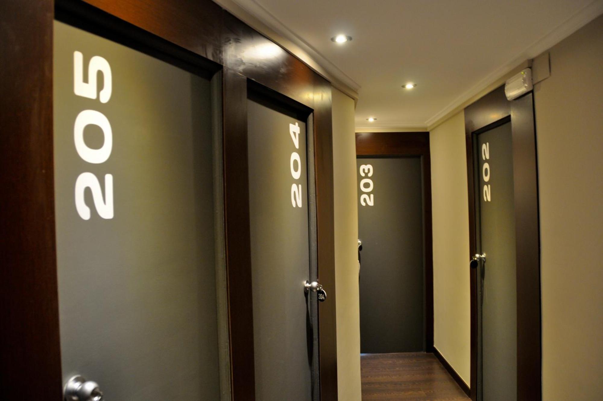 Hostal La Rotonda Ourense Extérieur photo