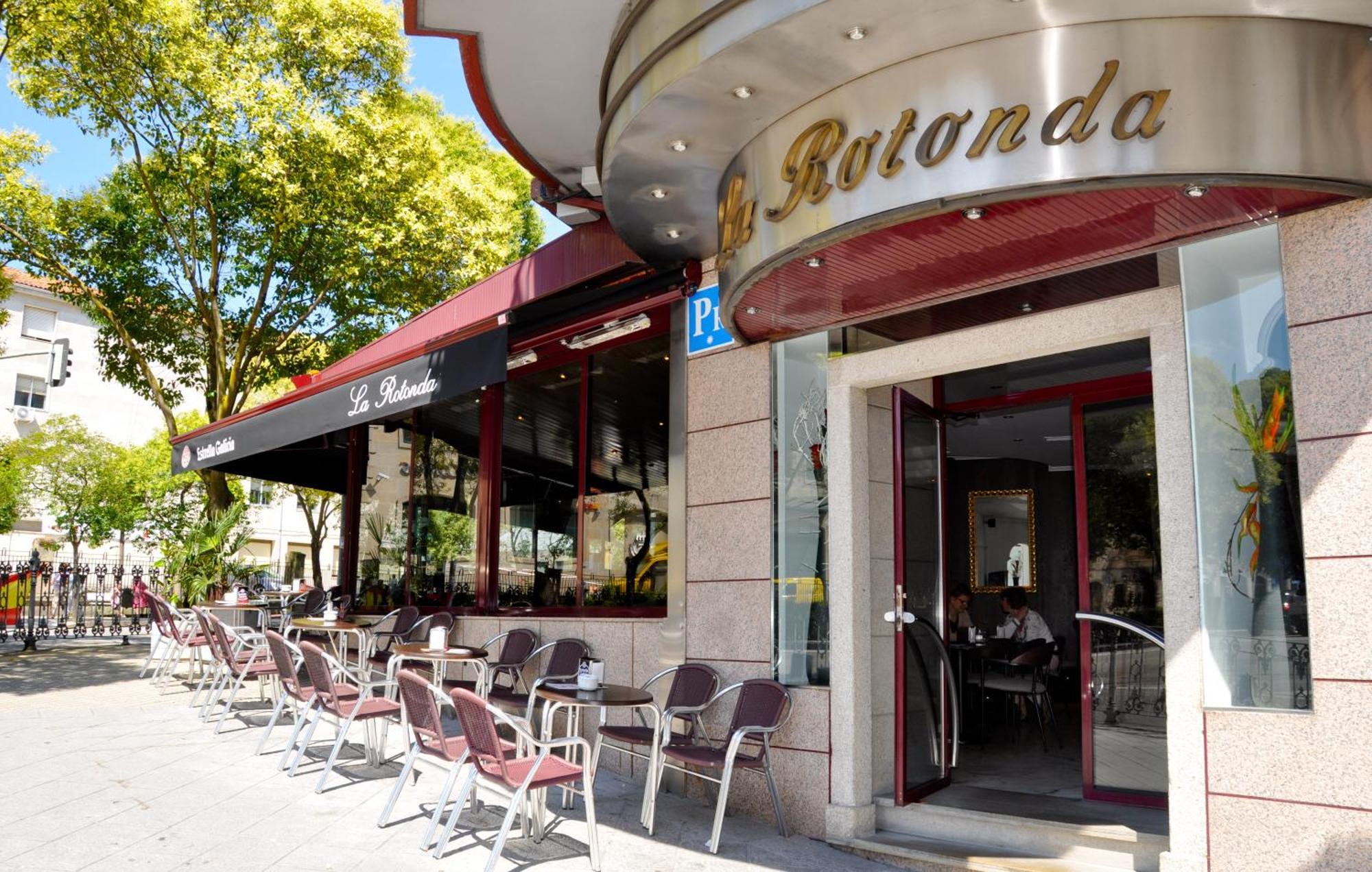 Hostal La Rotonda Ourense Extérieur photo