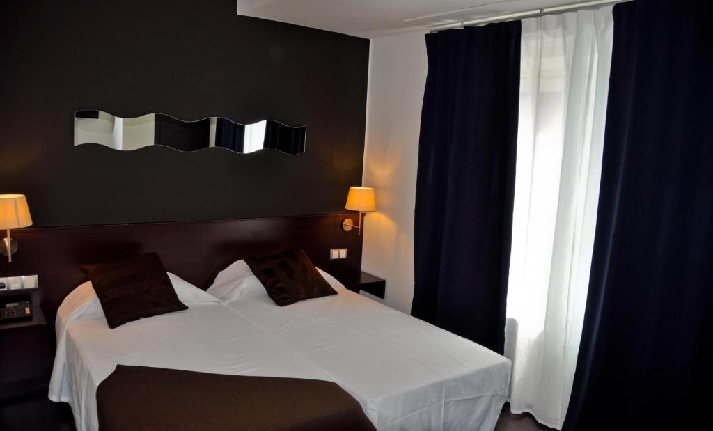 Hostal La Rotonda Ourense Chambre photo