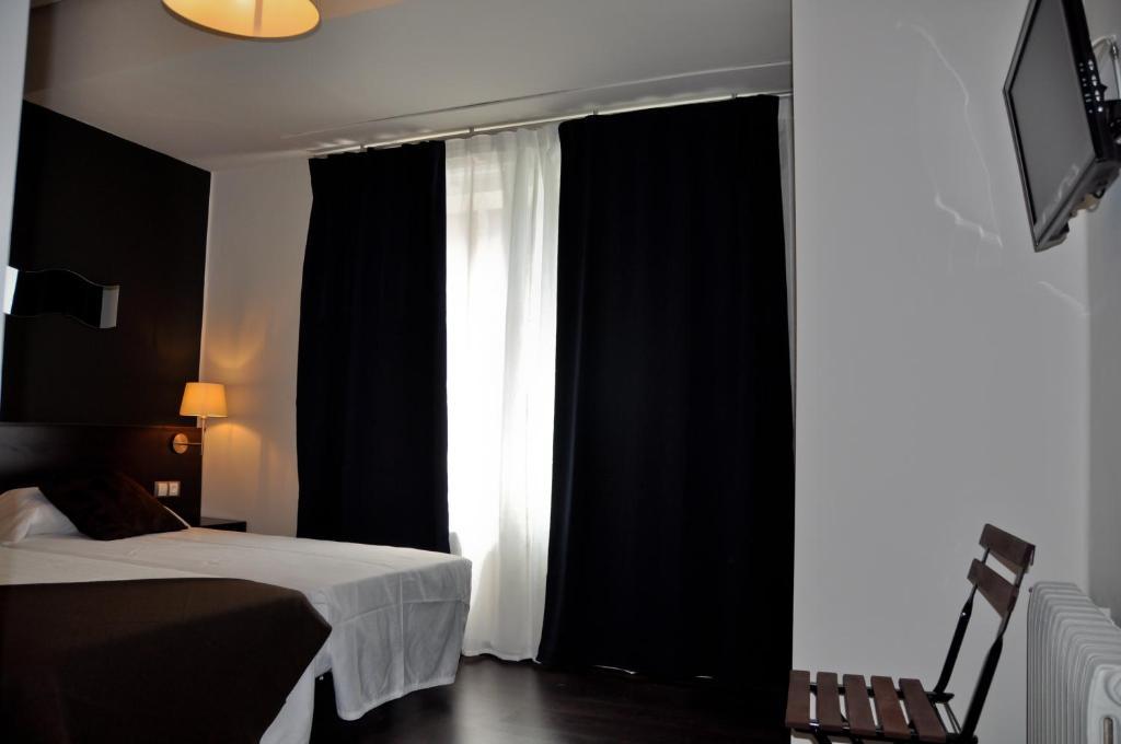Hostal La Rotonda Ourense Chambre photo
